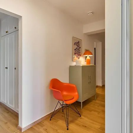Apartment Am